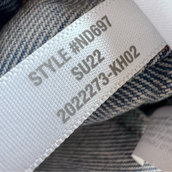 NWT Madewell Relaxed Distressed Denim Shorts Size 32 - Picture 13 of 13